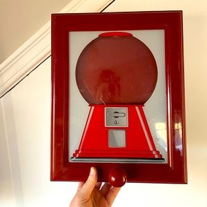Vintage 1988 gum ball wall art (works)